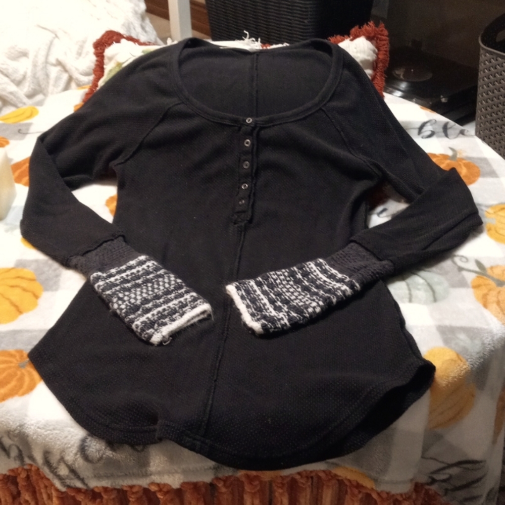 Free People Women LG Black Thermal